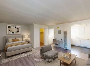 MRV El Camino, Costa Mesa, CA 92626