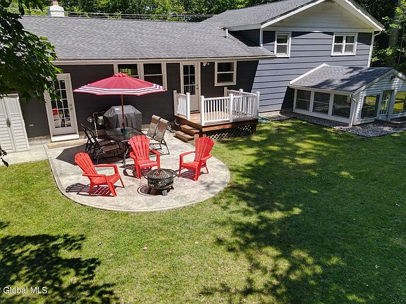 3rd image of 55 Westside Dr