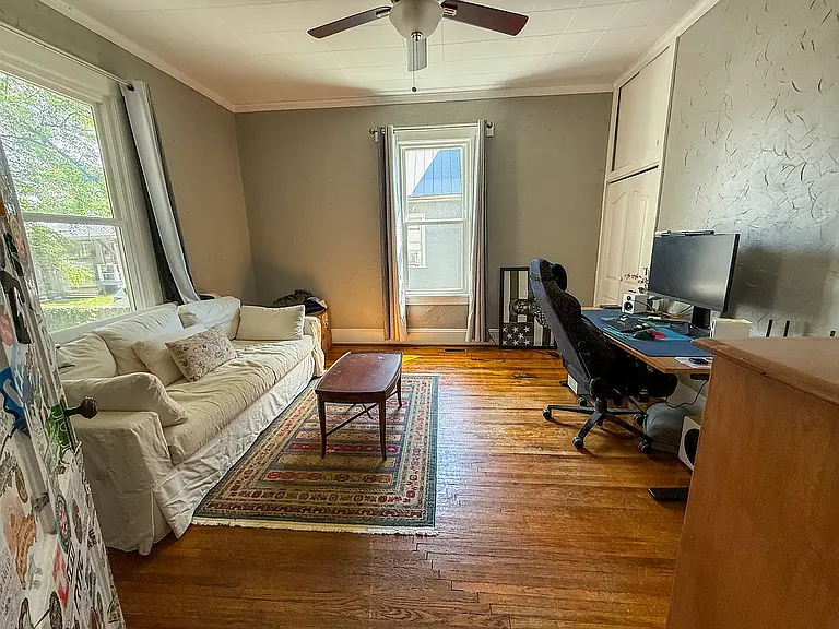 316 W Maple St — Photo 9