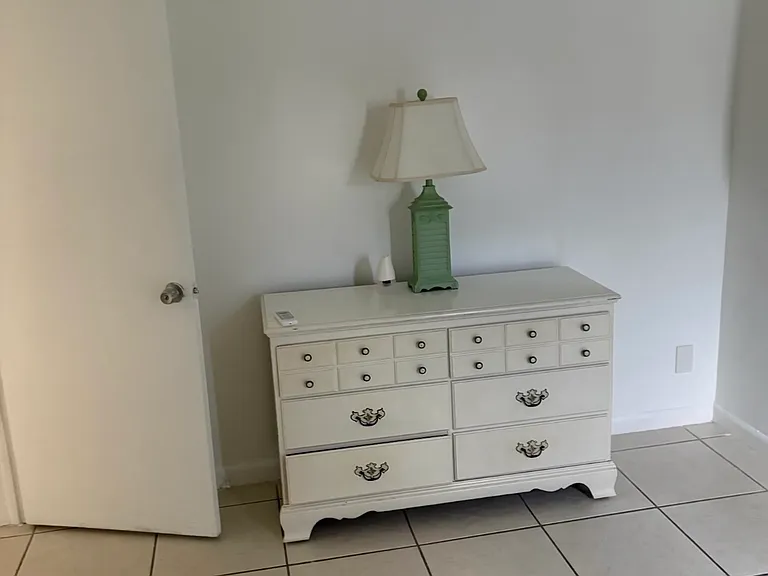 702 N L St #1 — Photo 9