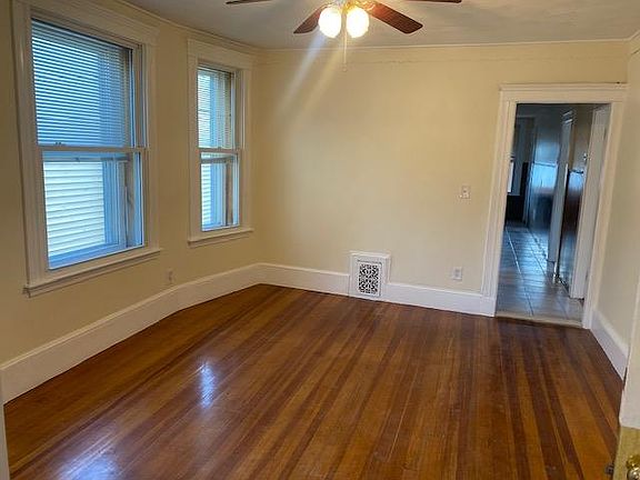 3rd image of 901 Saratoga St #3
