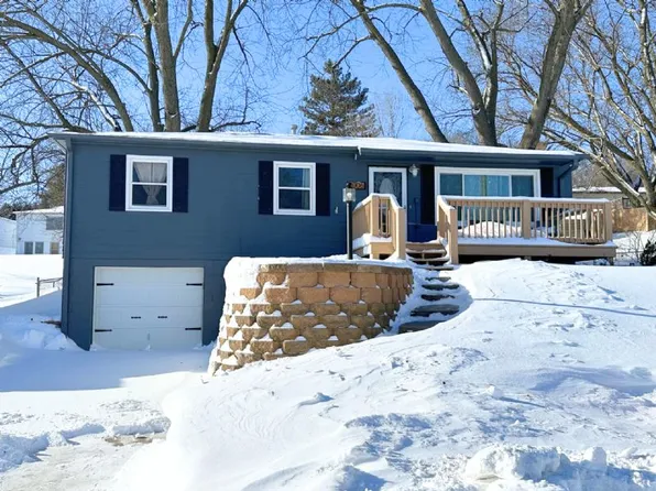 1006 N Walnut St, Glenwood, IA 51534