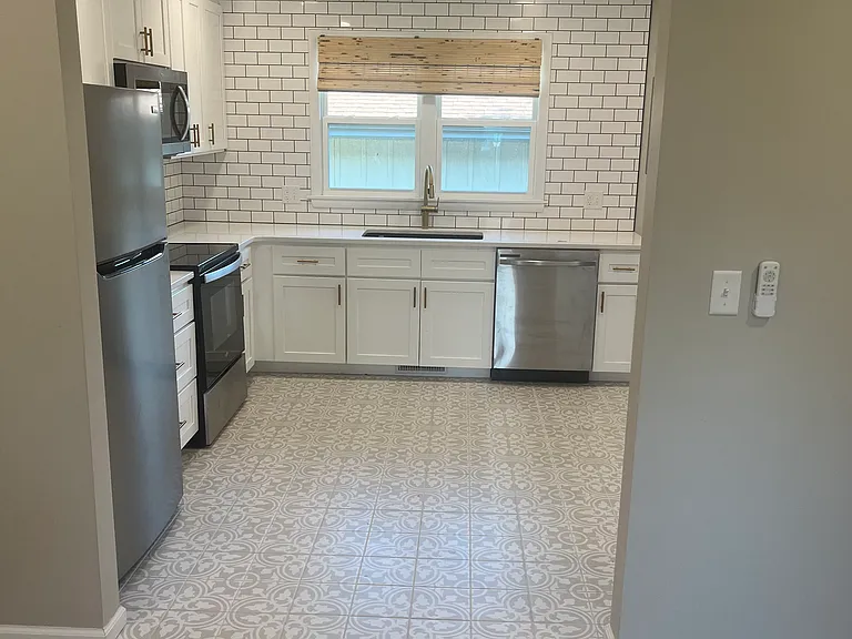738 S Front St #738 — Photo 5