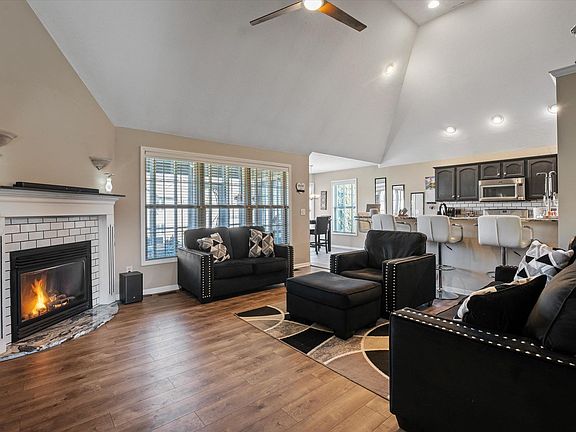 4th image of 25593 Serenity Dr