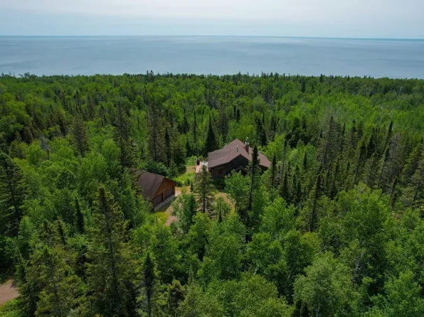 60 Overlook Trl, Tofte, MN 55615