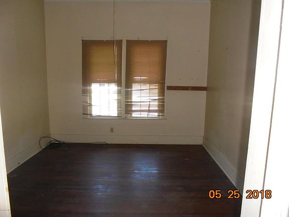 5th image of 541 Park Ave