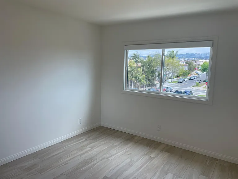 1007 S Juanita Ave #F — Photo 11
