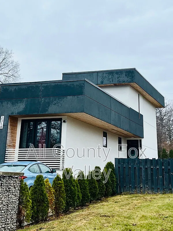 2 bed, 2.0 bath, $2,550 — Photo 1