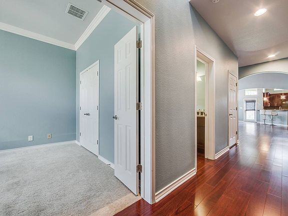3rd image of 2760 Del Pilar Dr