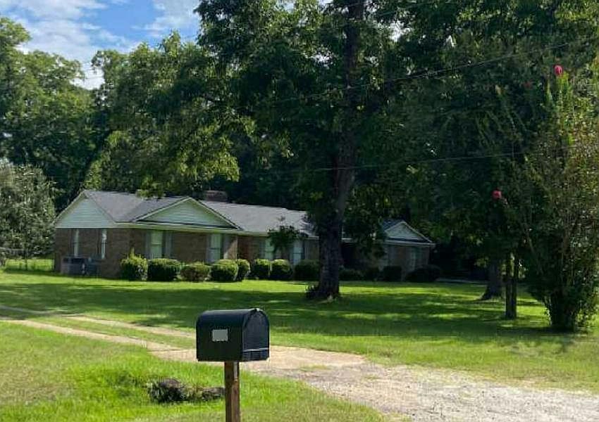 1st image of 121 Redbud Rd
