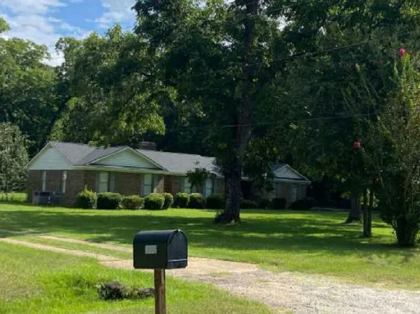 121 Redbud Rd, Albany, GA 31705