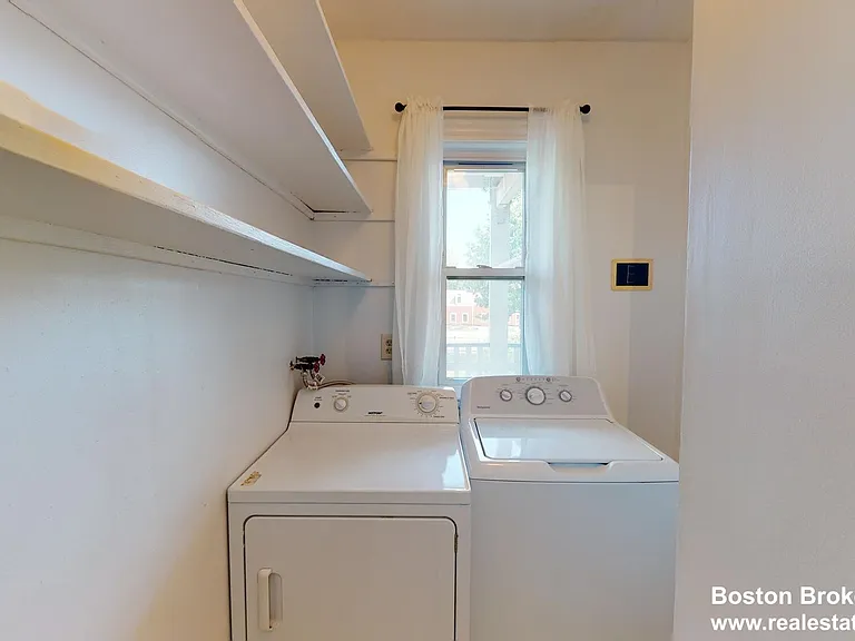 30 Roseclair St #2 — Photo 12