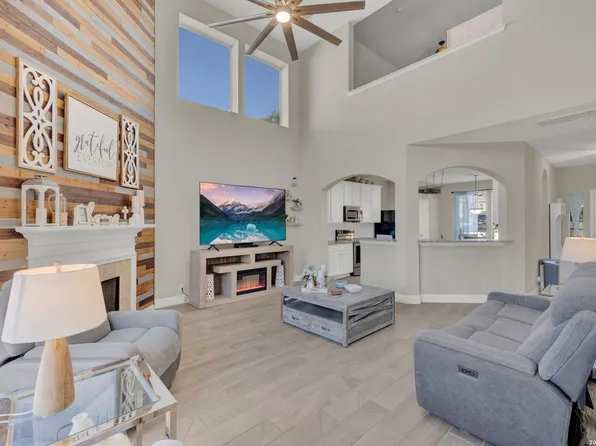 2738 SUMMIT VW, San Antonio, TX 78261