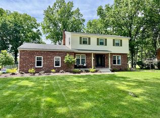 382 S Briarcliff Dr, Canfield, OH 44406