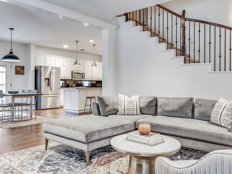 6429 Blacktree Dr — Photo 6