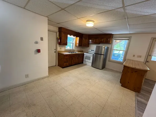 19 Lilac Lane, 19 Lilac Ln #3, Claremont, NH 03743