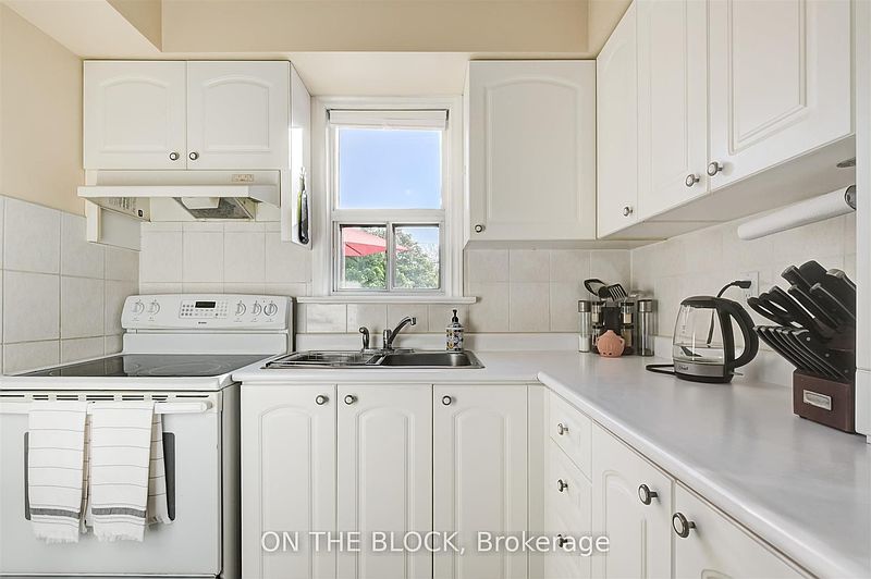 Toronto House for rent - 3 Bedrooms — photo 8