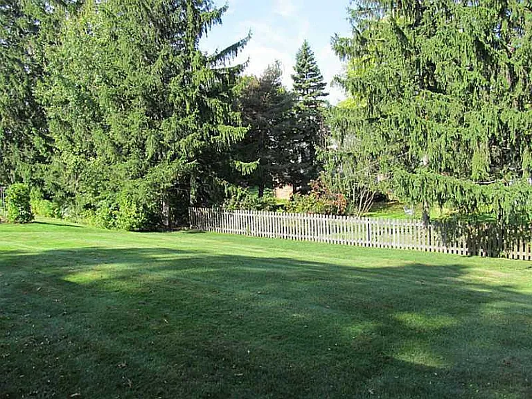 620 E Grandview Blvd — Photo 5