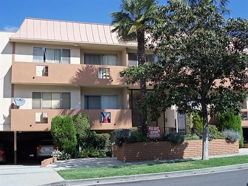 1st image of 11815 Mayfield Ave APT 201