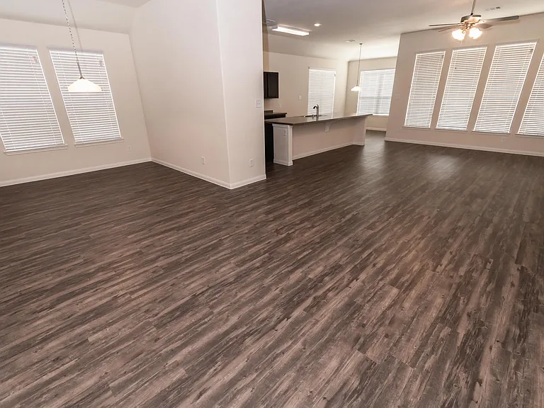 Clover Shore Dr — Photo 5