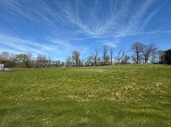 W2377 GABRIEL COURT #Lt20, Oconomowoc, WI 53066