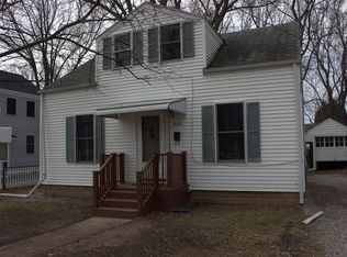 307 S Lake St, Neenah, WI 54956
