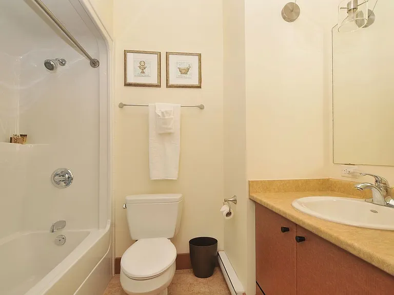 Pandora Ave — Photo 16