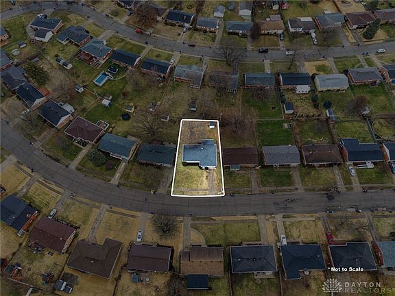 3rd image of 100 Crowthers Dr
