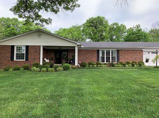 126 Lone Oak Dr, Nicholasville, KY 40356