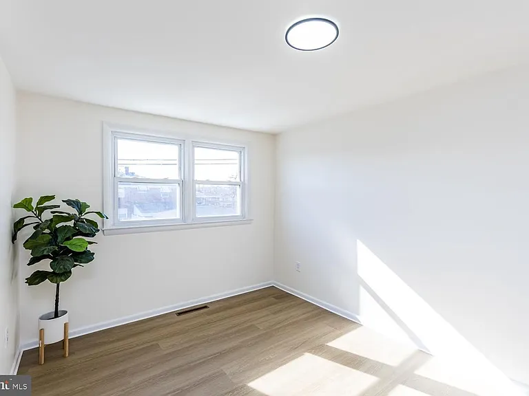 1117 Circle Dr — Photo 9