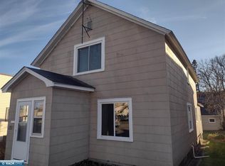 121 1st St SW, Chisholm, MN 55719