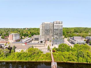 15 Glebe St #PENTHOUSE 2001, Cambridge, ON N1S0C3