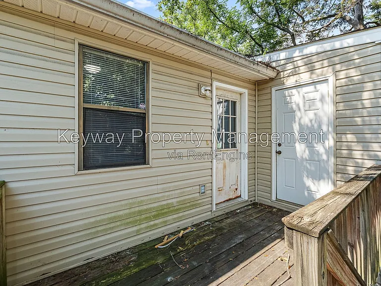 1925 1/2 Wrightsboro Rd #B — Photo 15