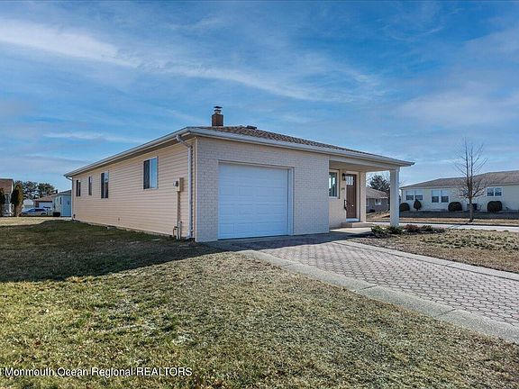 2nd image of 249 Bonaire Drive