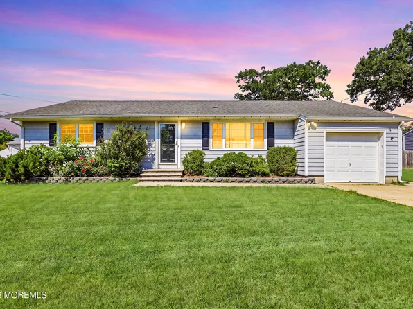 501 Burnside Street, Toms River, NJ 08757