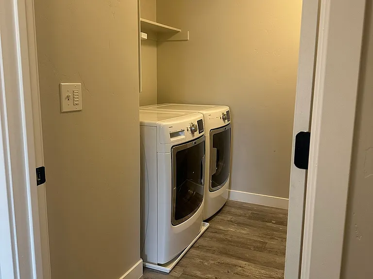 Upper Level - Laundry Room