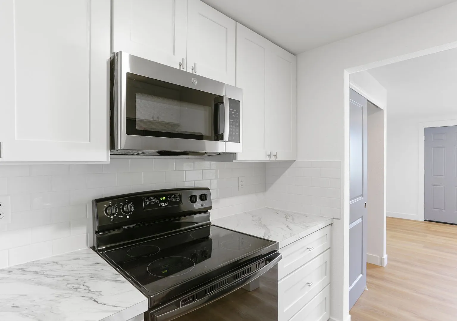 Renovated Studio Available Now! — Photo 1