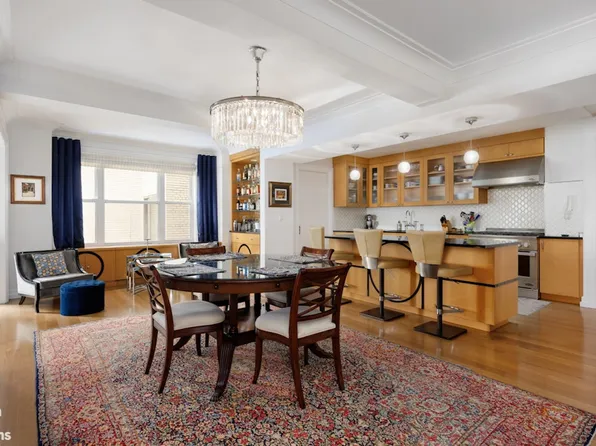 60 Gramercy Park North image 1 of 10
