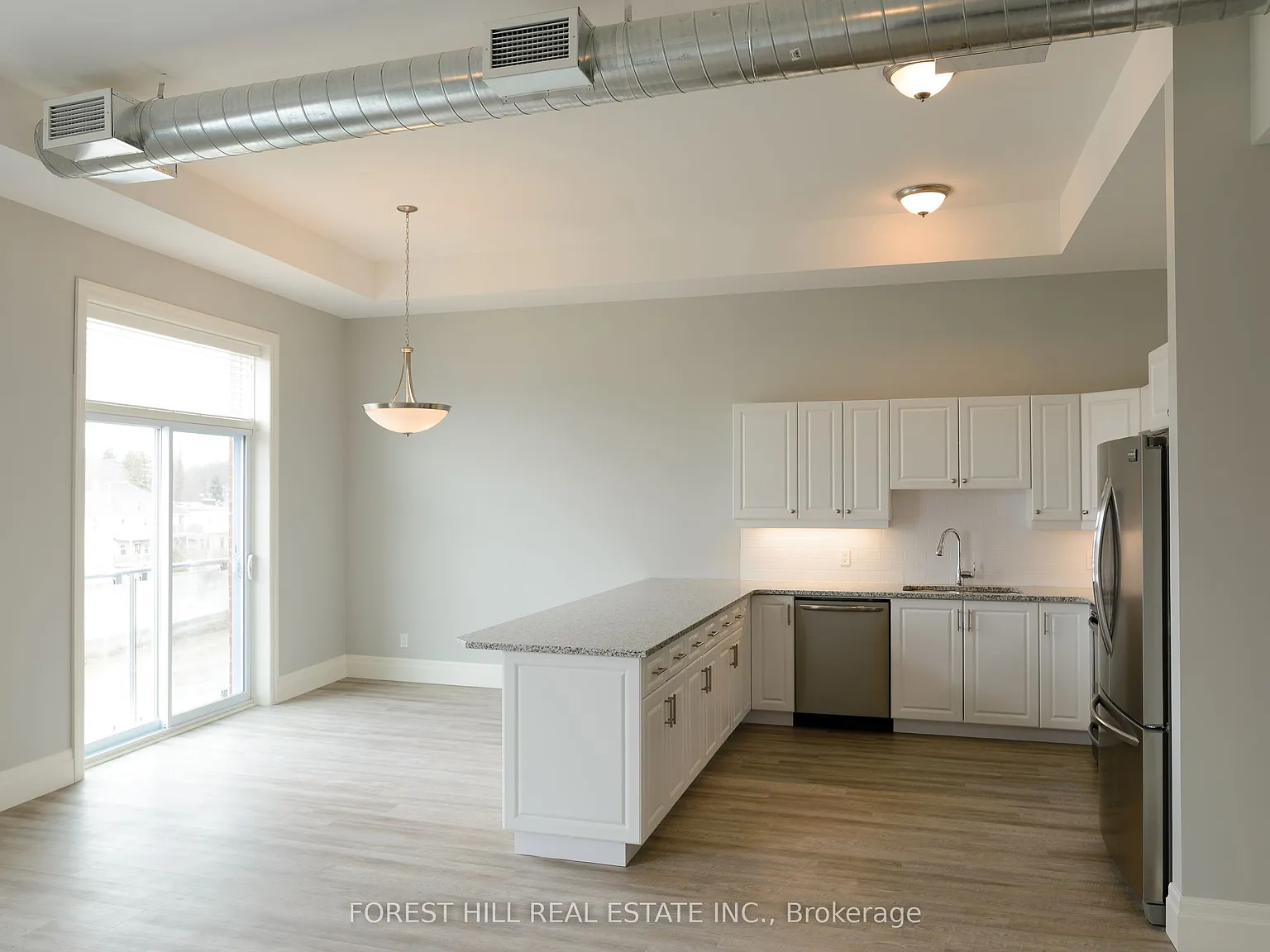 3 bed, $2,300 — Photo 3