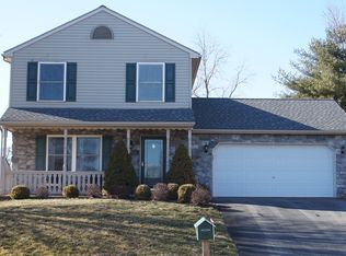9 Mockingbird Dr, Denver, PA 17517