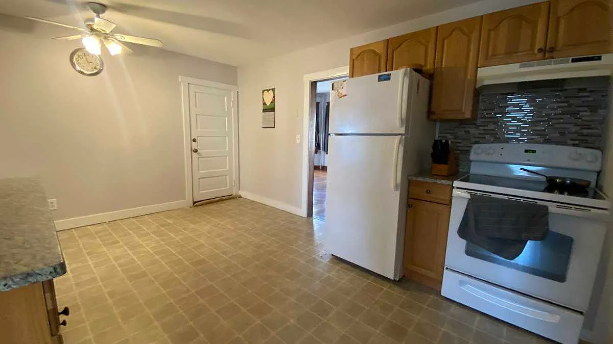 2 bed, 850 sqft, $1,800 — Photo 4