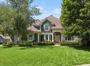 491 Harbor Ct, Shoreview, MN 55126