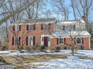 1180 Foxhound Ct, Mc Lean, VA 22102