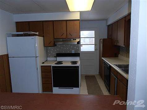 4th image of 1621 Oak St