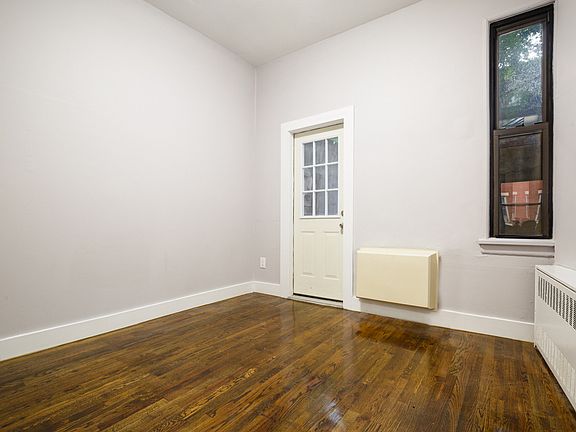 3rd image of 313 W 29th St #D
