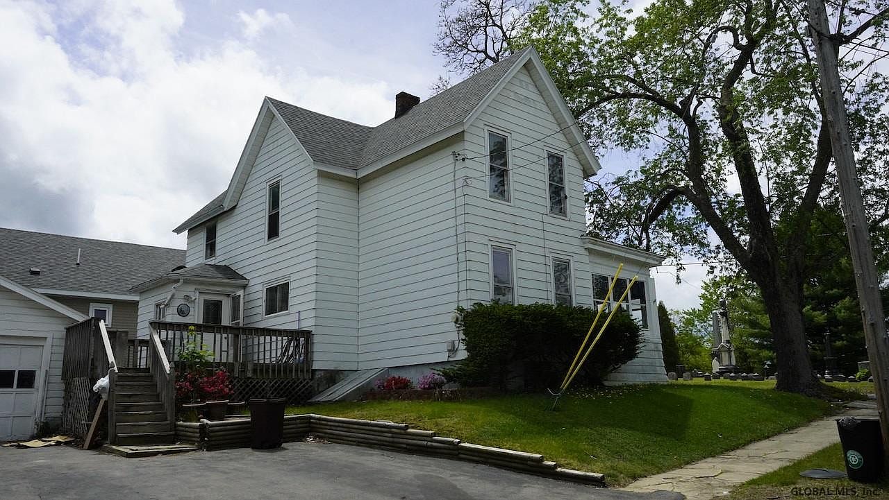 27 S KINGSBORO Avenue, Gloversville, NY 12078 Zillow