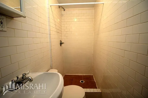 Rented by J Misrahi Realty Corp | media 44