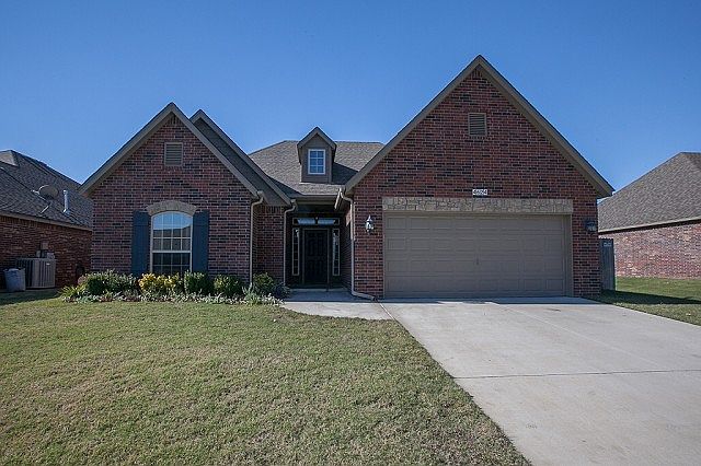 Beautiful home with split floor plan