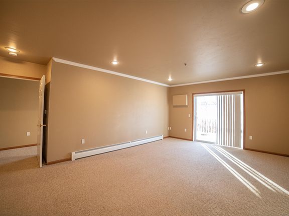 2nd image of 830 E Elm Dr #11364127