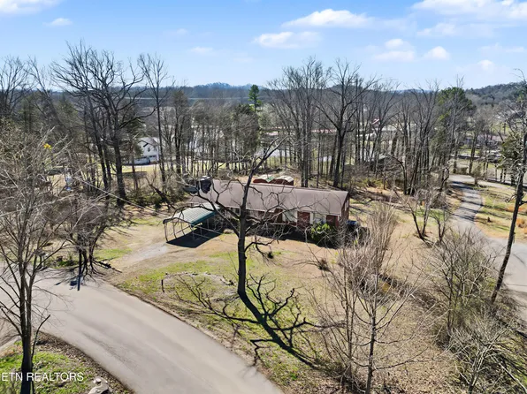 165 Cedar Crest Ln, Friendsville, TN 37737